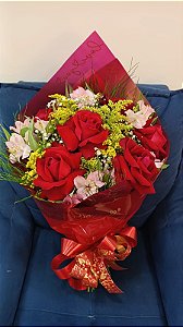 Buquê de Rosas Vermelhas e Astromélias