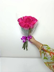 Buquê de 10 (Dez) Rosas Pink Beleza Natural