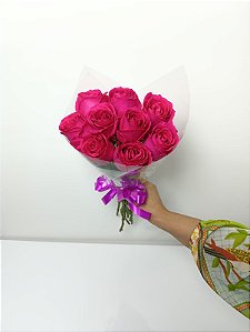 Buquê de 9 (Nove) Rosas Pink – Beleza Natural