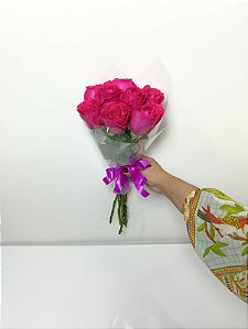 Buquê de 8 (Oito) Rosas Pink Beleza Natural