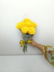 Buquê de 6 (Seis) Rosas Amarelas – Beleza Natural