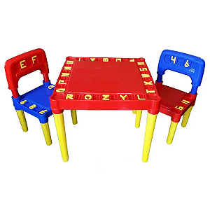 Conjunto Mesa Infantil com 2 Cadeiras de Plástico - Atividades e Diversão