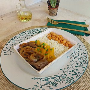 Bife de Alcatra acebolado + Arroz + Feijão+ Cabotiá refogada