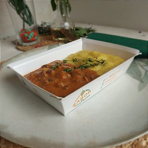 Strogonoff de carne ao vinho + Purê de mandioquinha