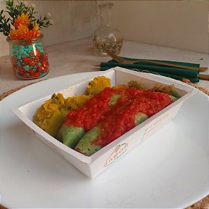 Panqueca de Espinafre com frango e requeijão + Cabotiá refogada