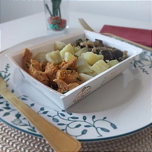 Filé mignon suíno com Toque de laranja + Batata doce no vapor + Berinjela Ref.