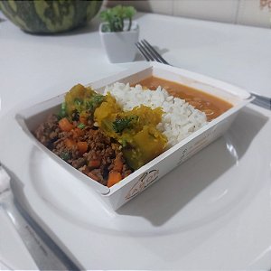 Carne moída com cenoura + Arroz + Feijão + Cabotiá refogada