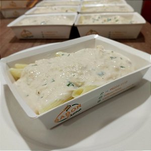 Penne a bechamel com frango desfiado - zero glúten e Lactose