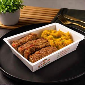 Kibe de carne assado + Purê de cabotiá