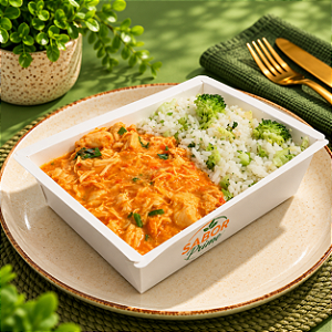 Strogonoff de frango zero lácteo + Arroz com brócolis