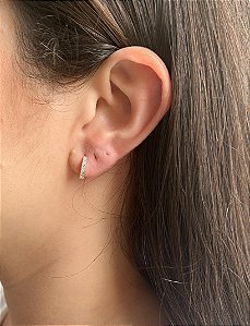 Argola em Prata Cravejada