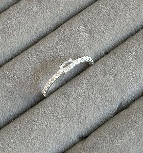 Anel em Prata Solitário Cristal Cravejado