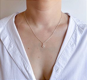 Colar em Prata Gota Vazada Cravejada