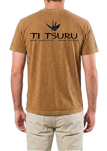Camiseta - Camelo Estonado - TiTsuru - Kuro Arte