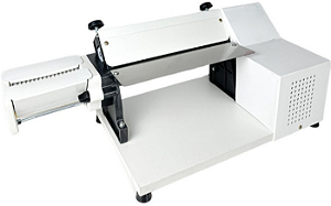 CILINDRO LAMINADOR PARA MASSAS ELÉTRICO 28CM COM TALHARIM BRANCO BIVOLT 7000 - MALTA