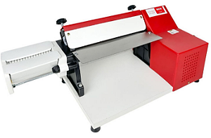 Cilindro Laminador Elétrico para Massas 28 cm Com Talharim Vermelho – Malta