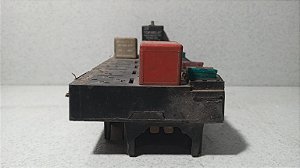 Caixa Fusível Volkswagen  Santana 1.8 1996 | 3079418221 (2)