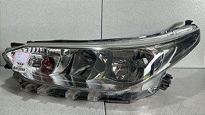 Farol Esquerdo Toyota Yaris 2015 a 2020  Cromado