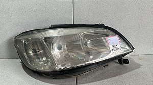 Farol Direito GM Zafira 2001 a 2012