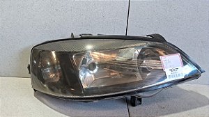 Farol Direito Gm Astra 1999 a 2005  (Paralelo)