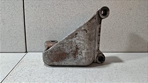 Suporte Bomba Direção Vw Santana 1991 a 1993  COD 049145531b