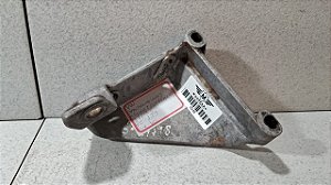 Suporte Bomba Direção Vw Santana 1991 a 1993  COD 049145531b