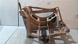 Suporte bateria Ford Ka - 1997 a 2007 - Cod 97KB7M125AH
