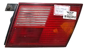 Lanterna Lado Direito Vw Santana 1996 A 2006 Tampa