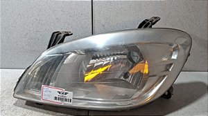 Farol Lado Esquerdo GM Celta 2006 a 2015  (Arteb)