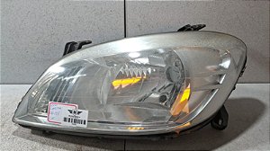 Farol Lado Esquerdo GM Celta 2006 a 2015 (Arteb)
