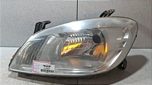 Farol Lado Esquerdo GM Celta 2006 a 2015 (Arteb)