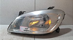 Farol Lado Esquerdo  GM Celta 2006 a 2015  (Arteb)