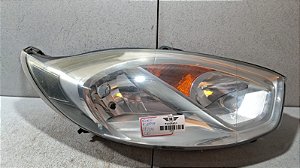 Farol Lado Direito Ford Fiesta  2011 a 2014 Cromado