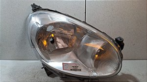 Farol Lado Direito Nissan March 2011 a 2014