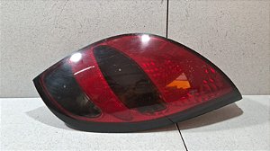 Lanterna Lado Direito GM Celta 2001 a 2005 Arteb