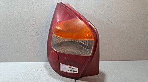Lanterna Lado Esquerdo  Fiat Palio 2001 a 2008 Paralela