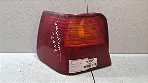 Lanterna Lado Esquerdo VW Santana 1999 a 2006 Arteb