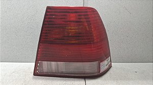Lanterna Lado Direito VW Bora 2001 a 2005  TYC