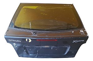 Tampa Traseira Citroen Xsara 1999 2000 2001 Com Detalhe