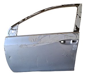 Porta Dianteiro Esquerdo Toyota Corolla 2016 A 2019 Detalhe