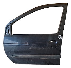 Porta Dianteiro Esquerdo Renault Scenic 2001 A 2009 Detalhe