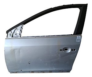Porta Dianteiro Esquerdo Renault Fluence 2010 A 2018 Detalhe