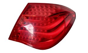 Lanterna Lado Direito Bmw 750i /760i 2009 a 2013/Detalhe