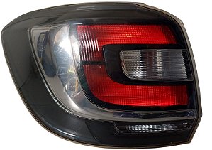 Lanterna lado Esquerdo Renault Sandero 2012 a 2018