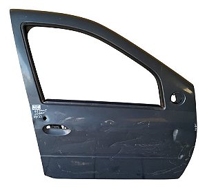 Porta Dianteiro Direito Renault Logan 2007 A 2013 Detalhe