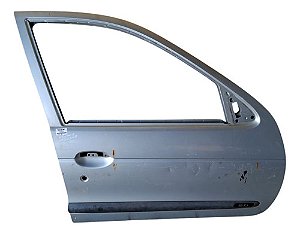 Porta Dianteiro Direito Renault Megane 1995 A 2004 Detalhe