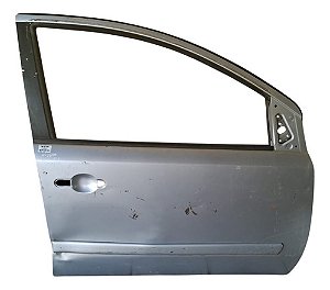 Porta Dianteiro Direito Nissan Livina 2008 A 2015 Detalhe