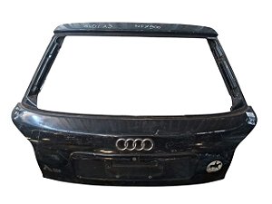 Tampa Traseira Audi A3 1998 a 2006 Com detalhe