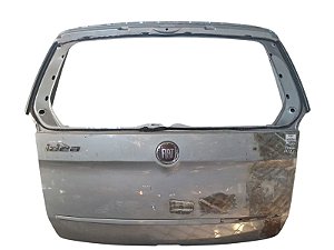 Tampa Traseira  Fiat idea 2011 a 2016Com detalhe