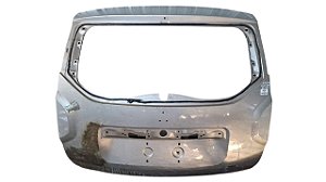 Tampa Traseira Renault Duster 2011 a 2020 Com detalhe